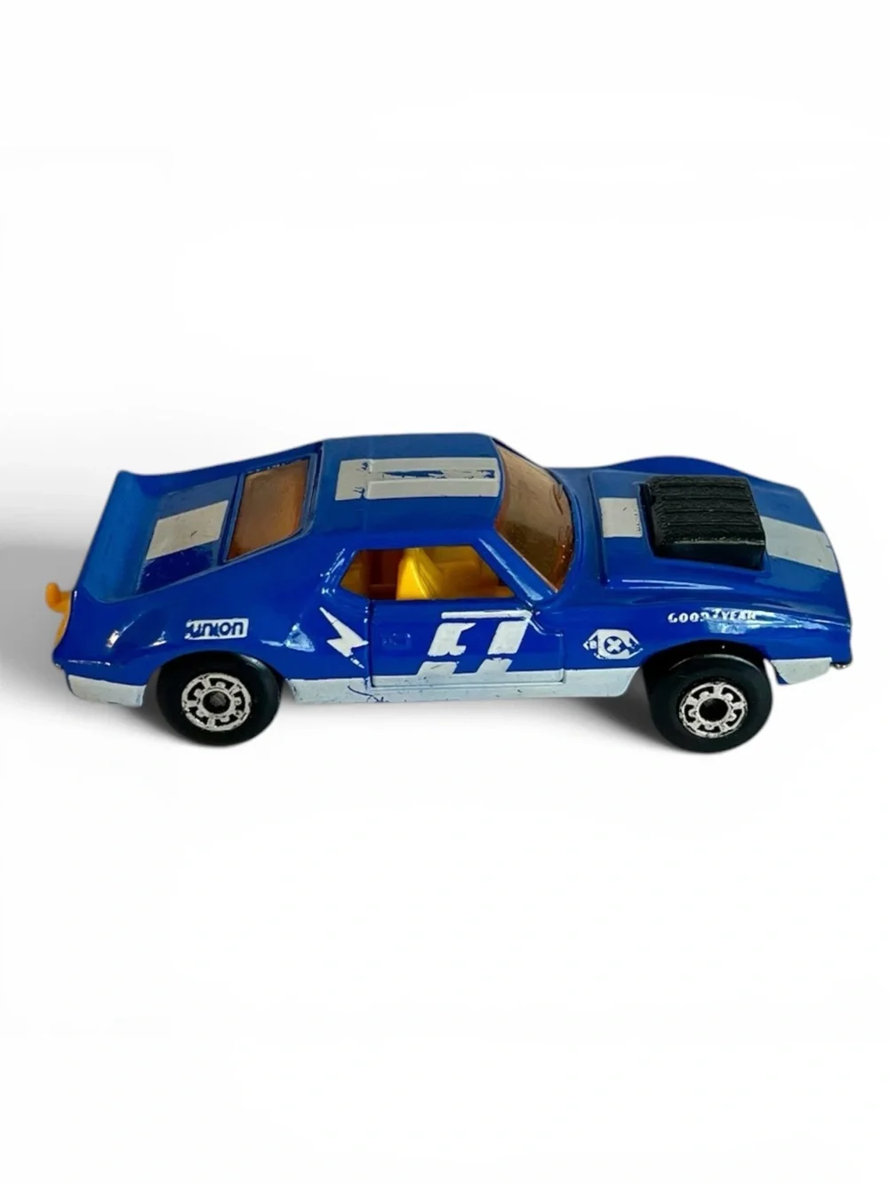 Matchbox Lesney no.9 AMX Javelin Superfast blue /white Goodyear 1972